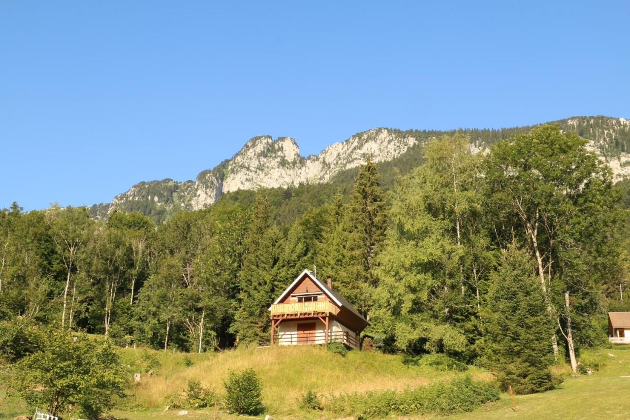 Вилла Le Frenola Saint-Pierre-d'Entremont  Экстерьер фото